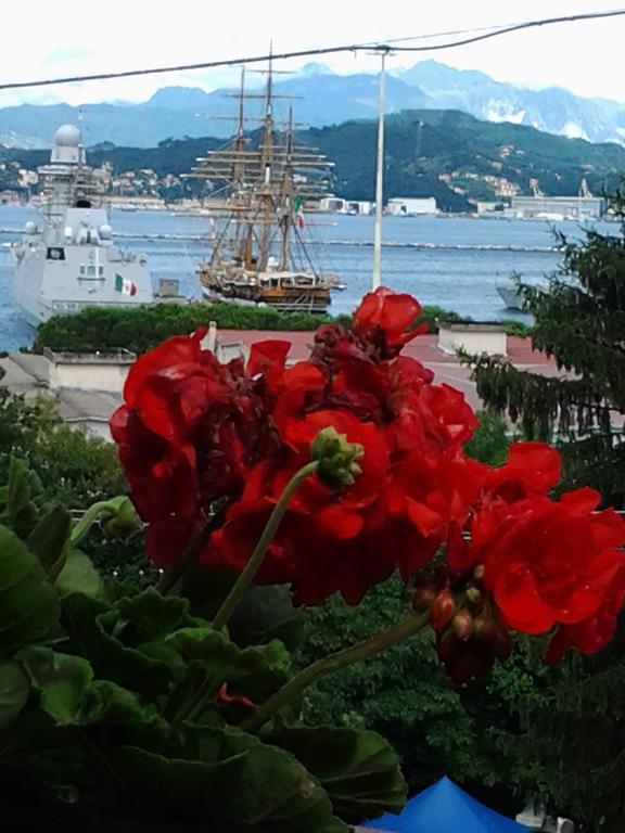 Casa Bouganville La Spezia Luaran gambar